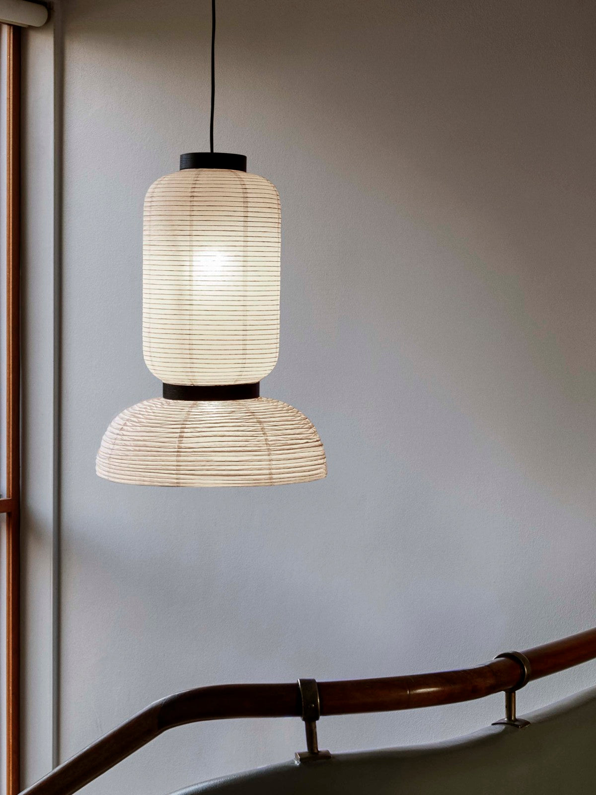 Formakami JH3 er en traditionel asiatisk papirlygte i moderne udtryk