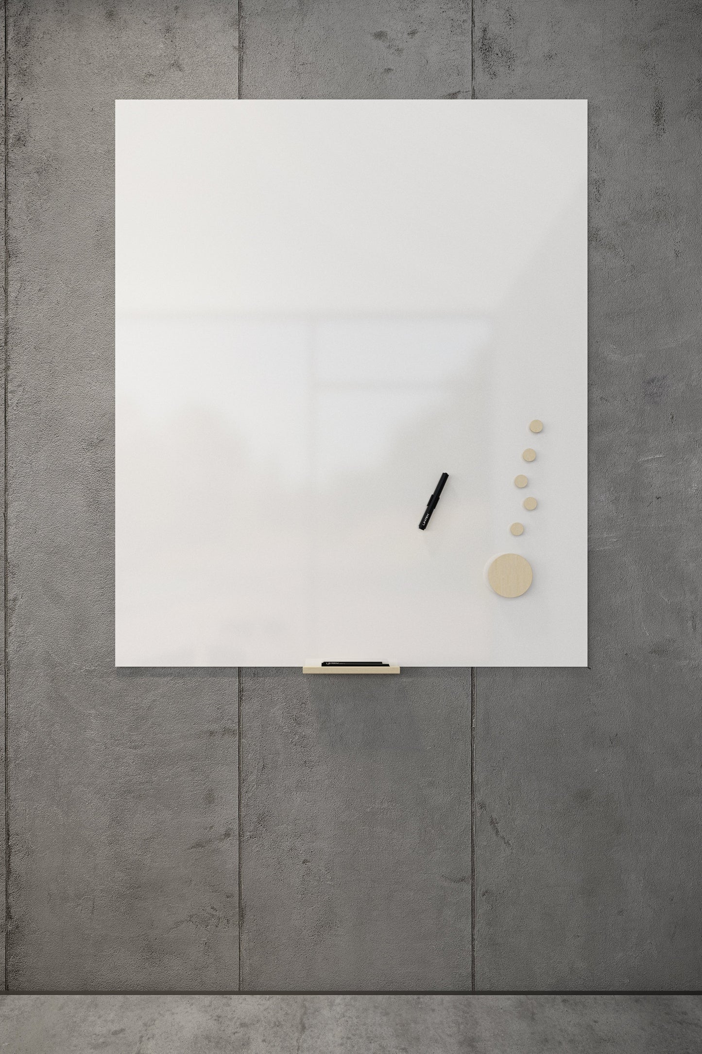 Whiteboard med stålkeramisk magnetisk skriveoverflade